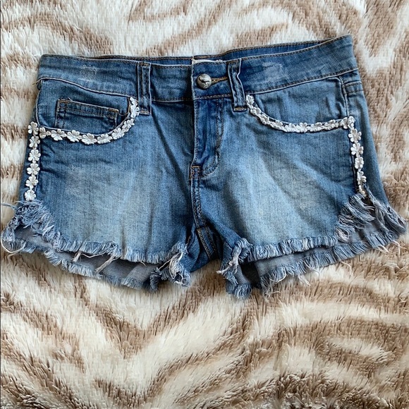 bird on tag dont know name Pants - Women’s size 26 jean shorts